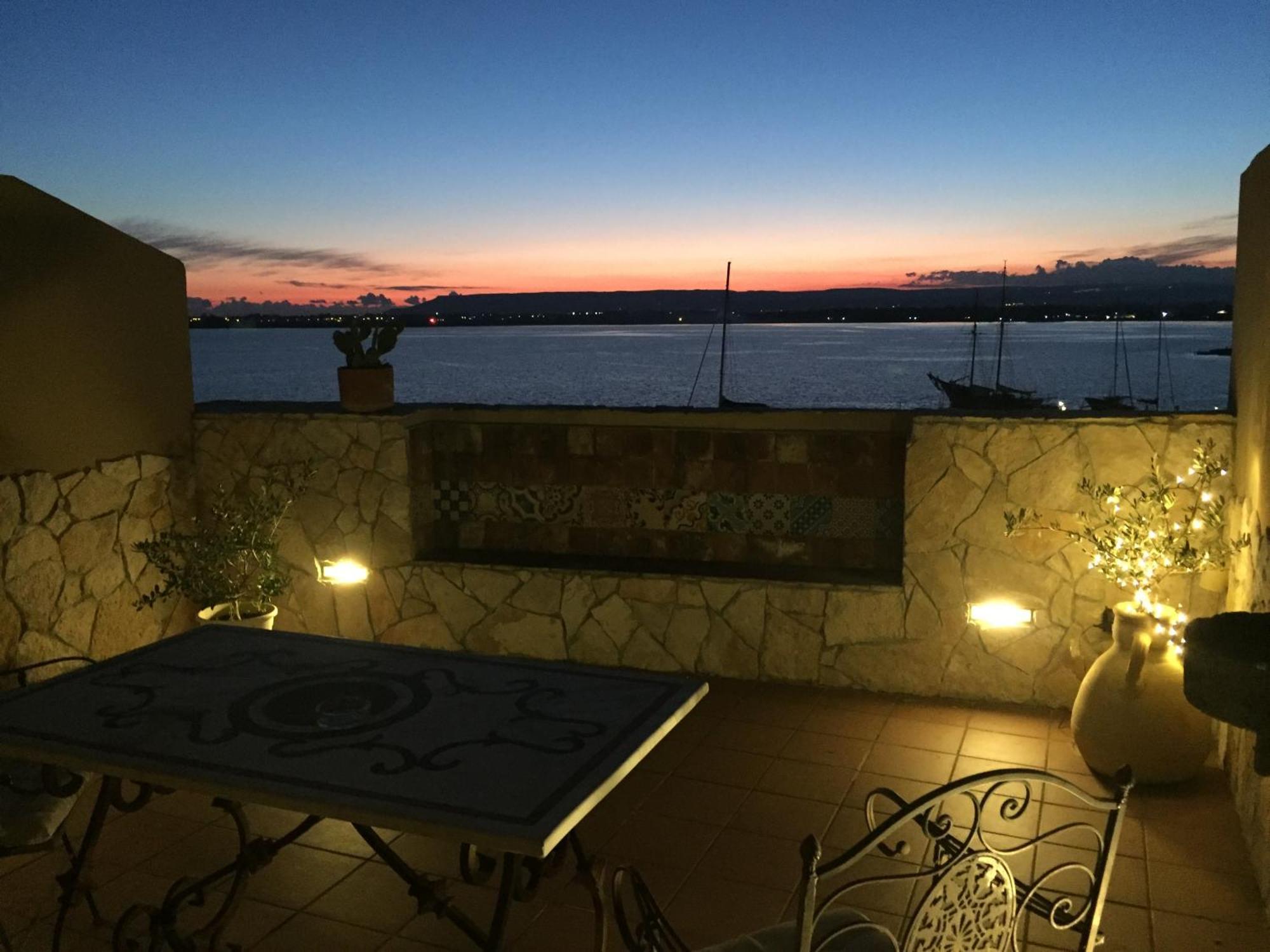 Palazzo Giunta - Porta Marina Ortigia Panzió Szirakúza Kültér fotó